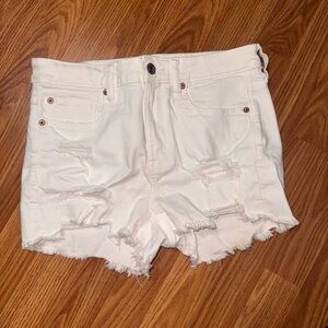 American Eagle Outfitters White Distressed Jean Shorts size 6